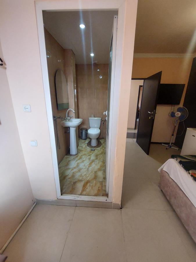 Rp Hotel- Hostel Ереван Екстериор снимка