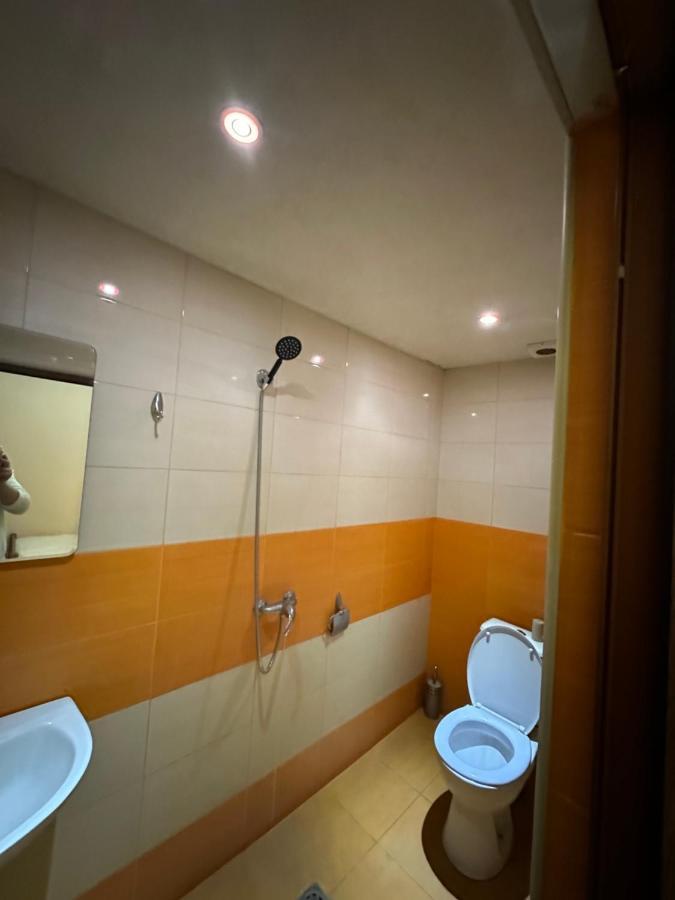 Rp Hotel- Hostel Ереван Екстериор снимка