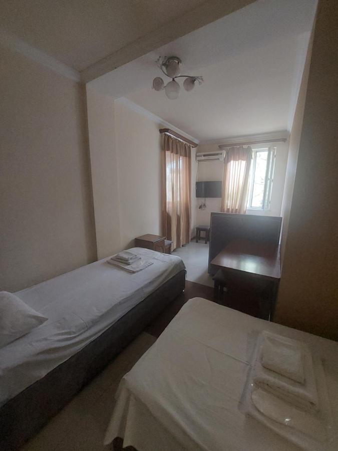 Rp Hotel- Hostel Ереван Екстериор снимка