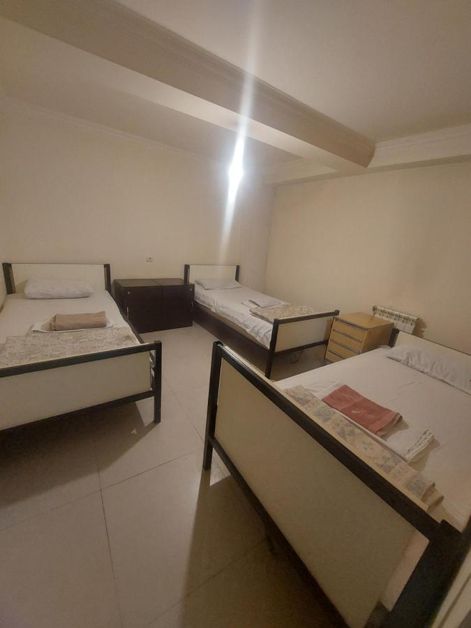 Rp Hotel- Hostel Ереван Екстериор снимка