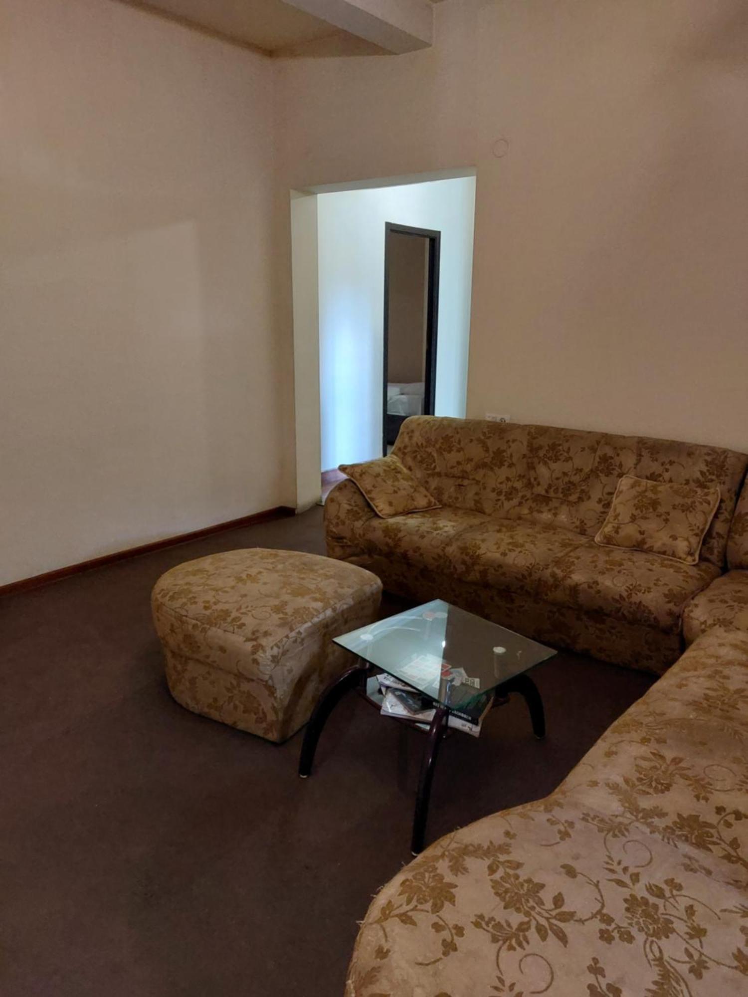 Rp Hotel- Hostel Ереван Екстериор снимка