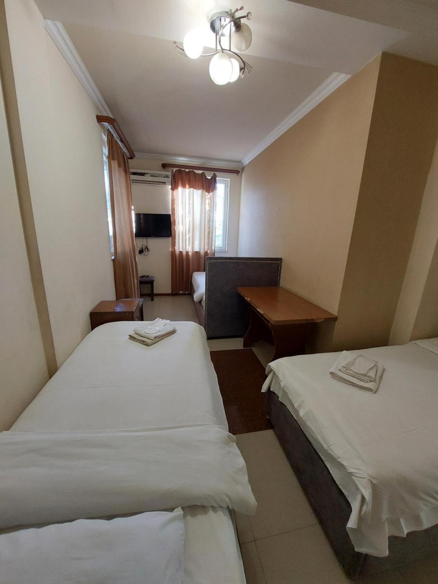 Rp Hotel- Hostel Ереван Екстериор снимка